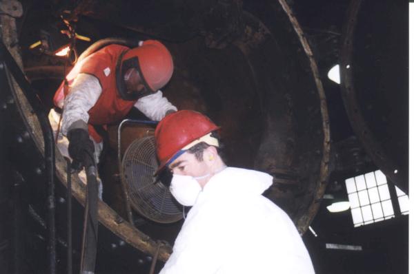 Preparing to go in the smokebox and do the outside of the tubesheet.