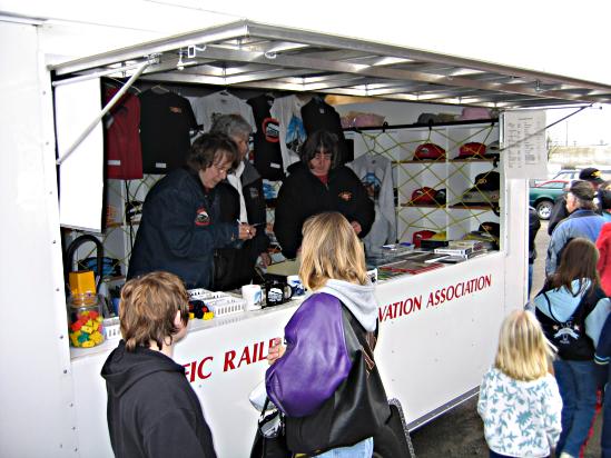 Concessions trailer at Portland's Oaks Park in 2004